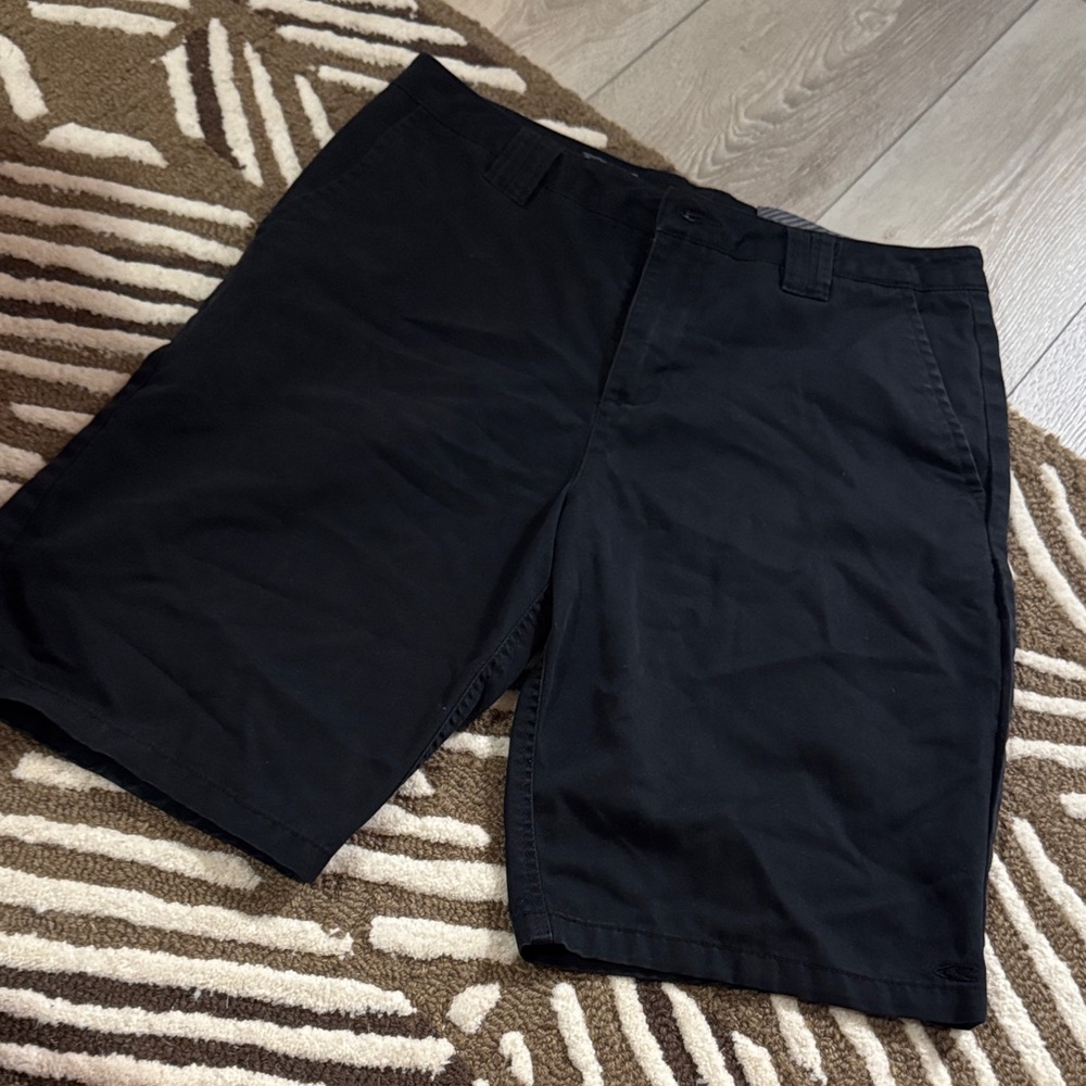 O'Neill Men's Black Flat Front Shorts